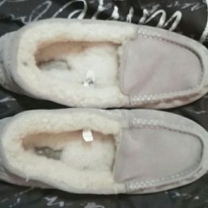 UGG grey slip on's size 8 slightly small